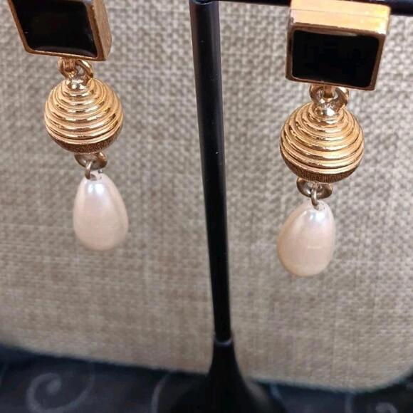 Vintage Richelieu Black enamel & Faux Pearl Dangle earrings,2.5" - Picture 2 of 9